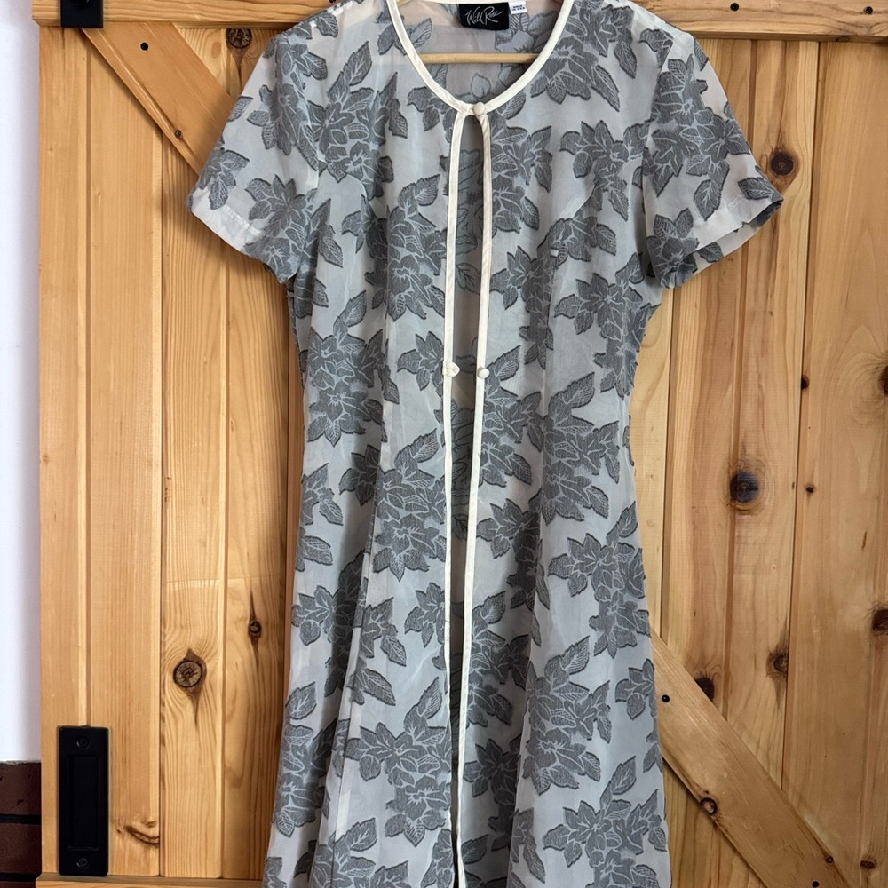 Wild Rose Cream and Gray Floral Dress